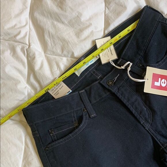 Levi's NWT, Women's Black low bootcut 545 Jeans - Picture 13 of 14